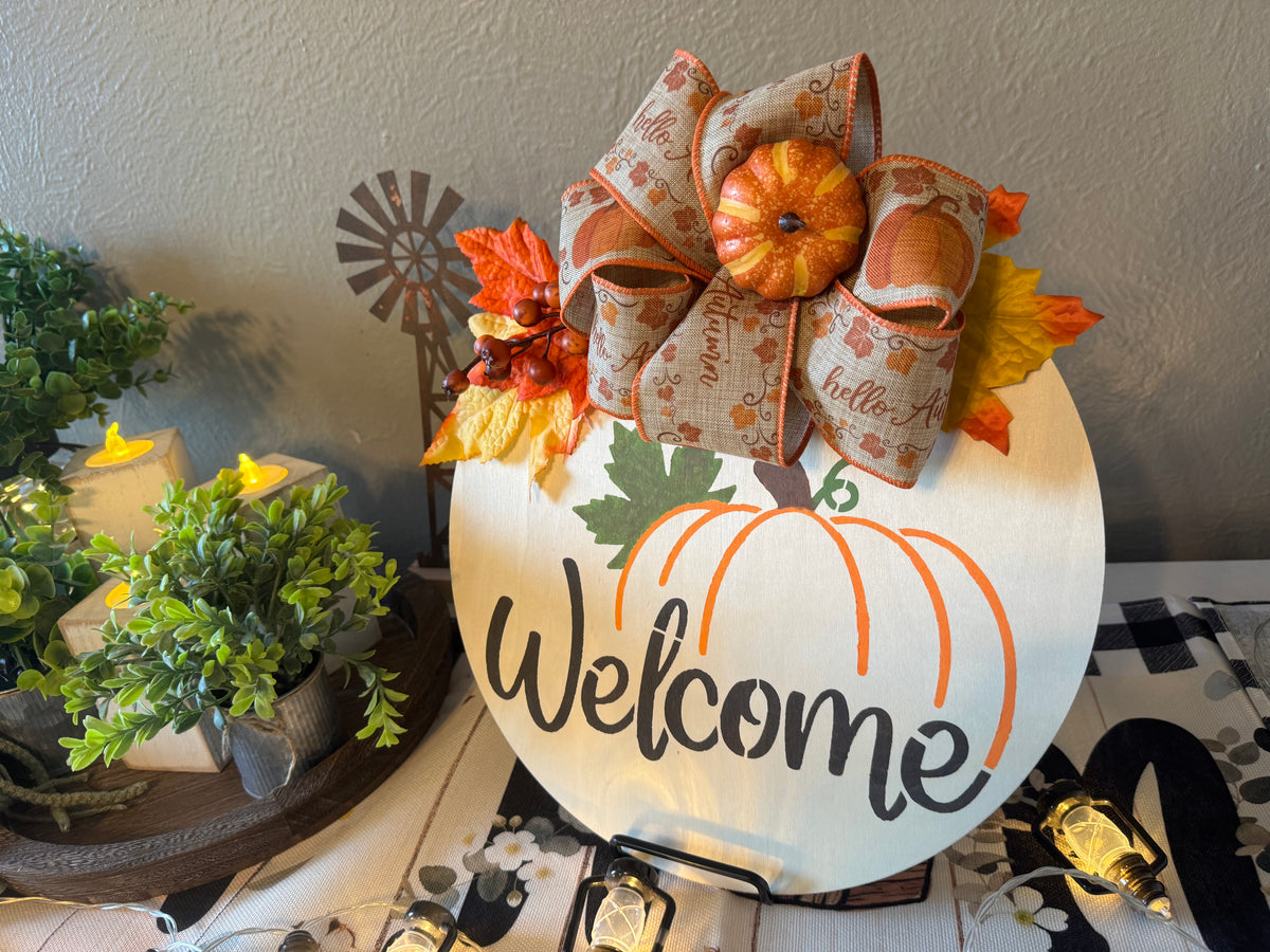 Round Wooden Welcome Sign