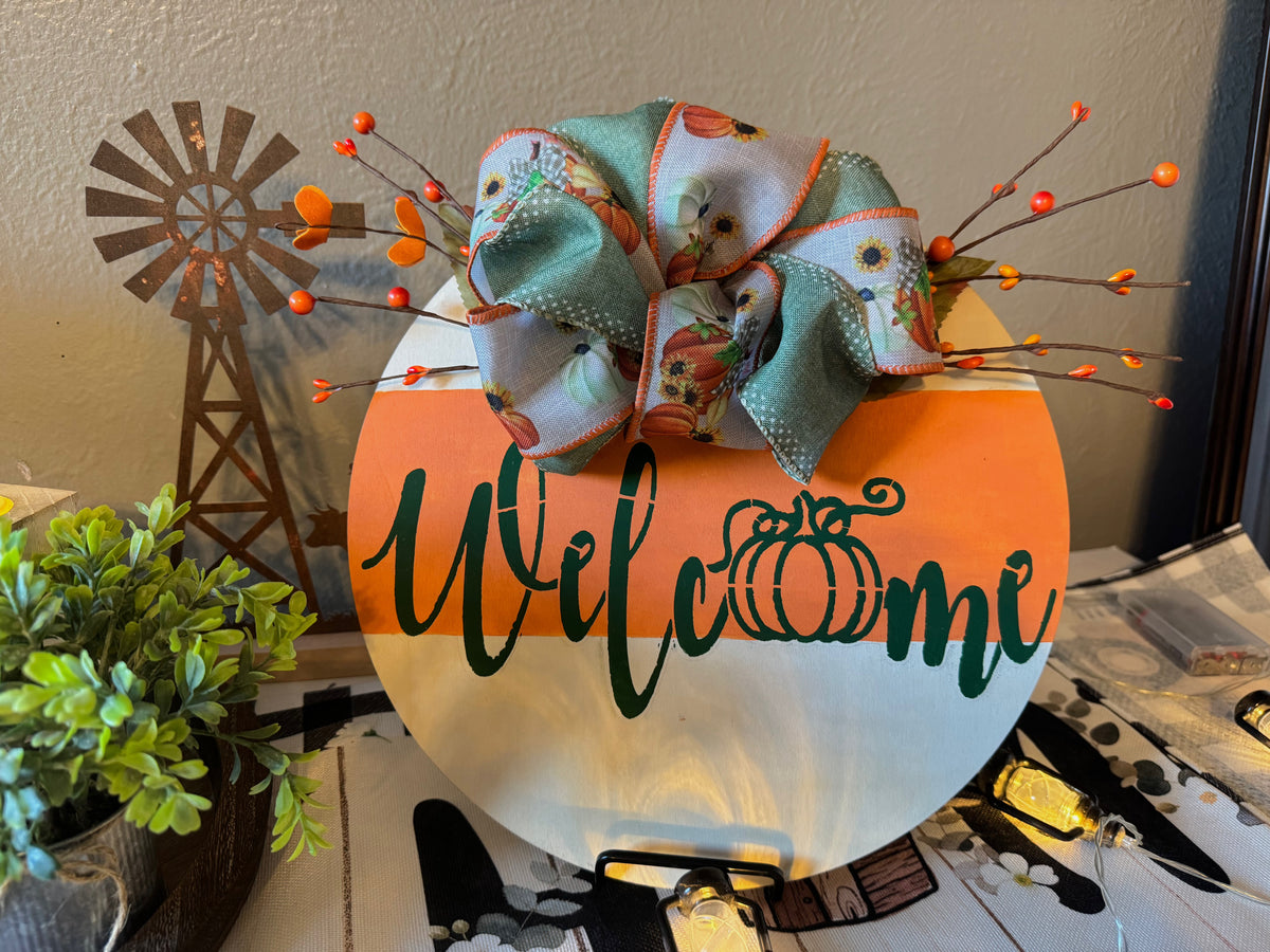 Round Wooden Welcome Sign