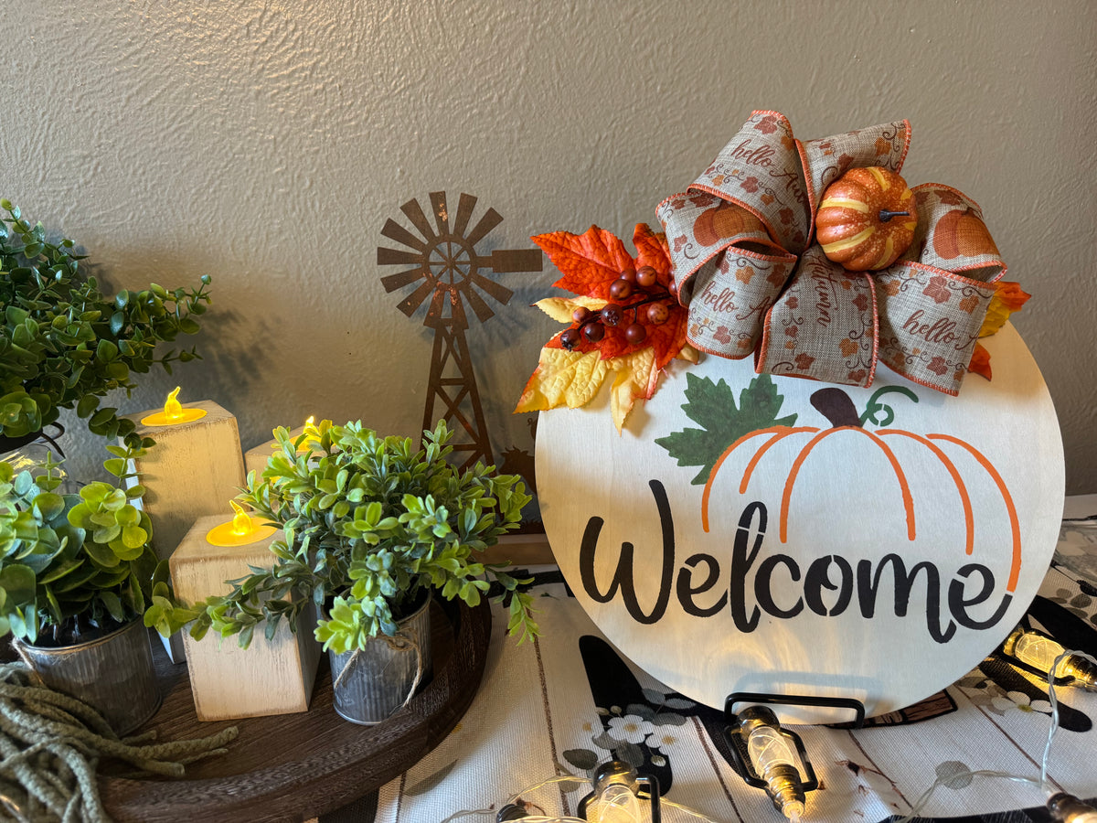 Round Wooden Welcome Sign