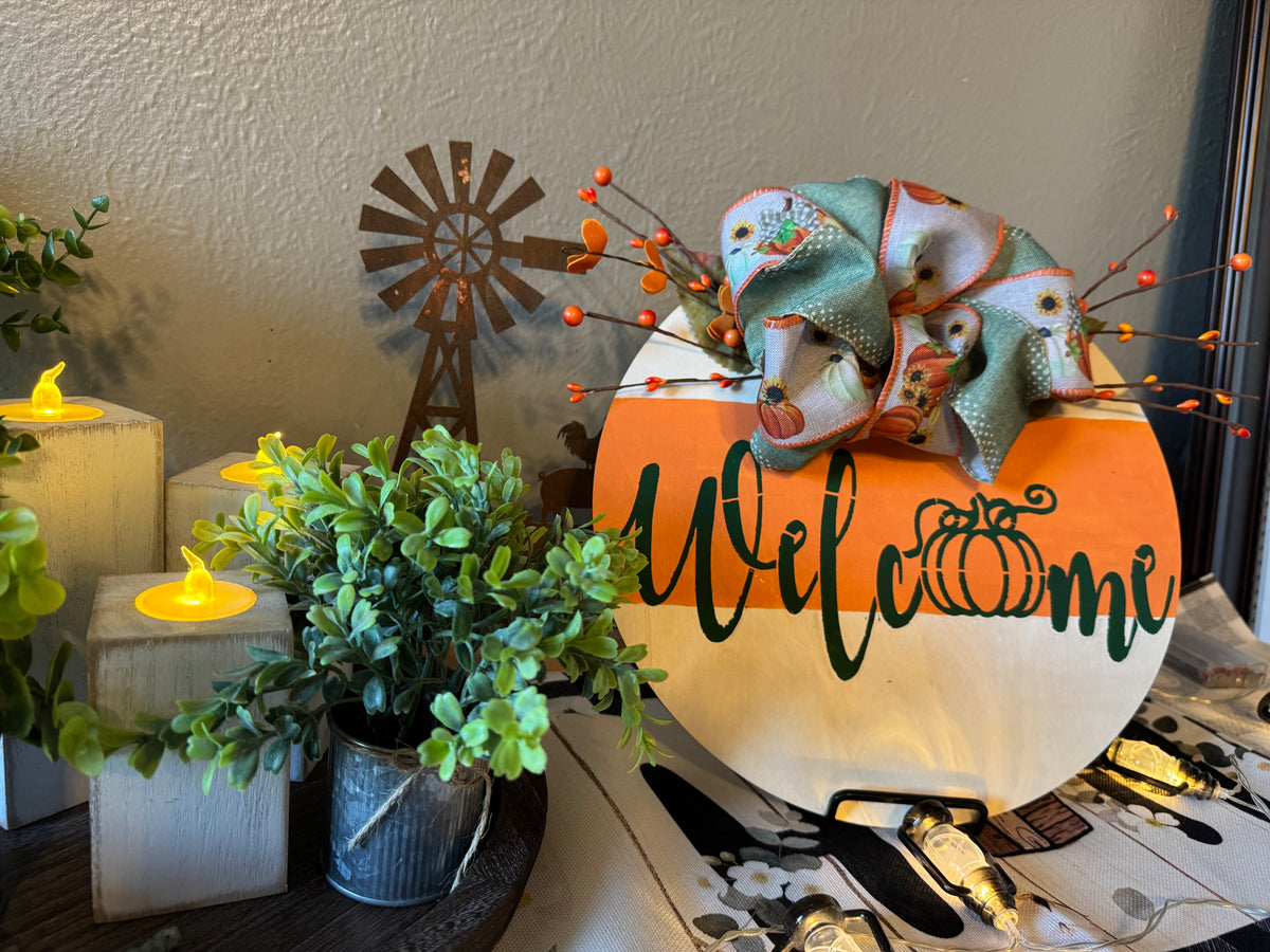 Round Wooden Welcome Sign